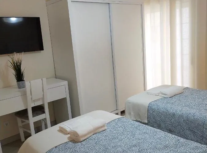 Brisa Do Mar 2 - Consolacao 3* Атогиа-да-Балейя